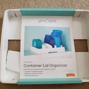 New container lid holder